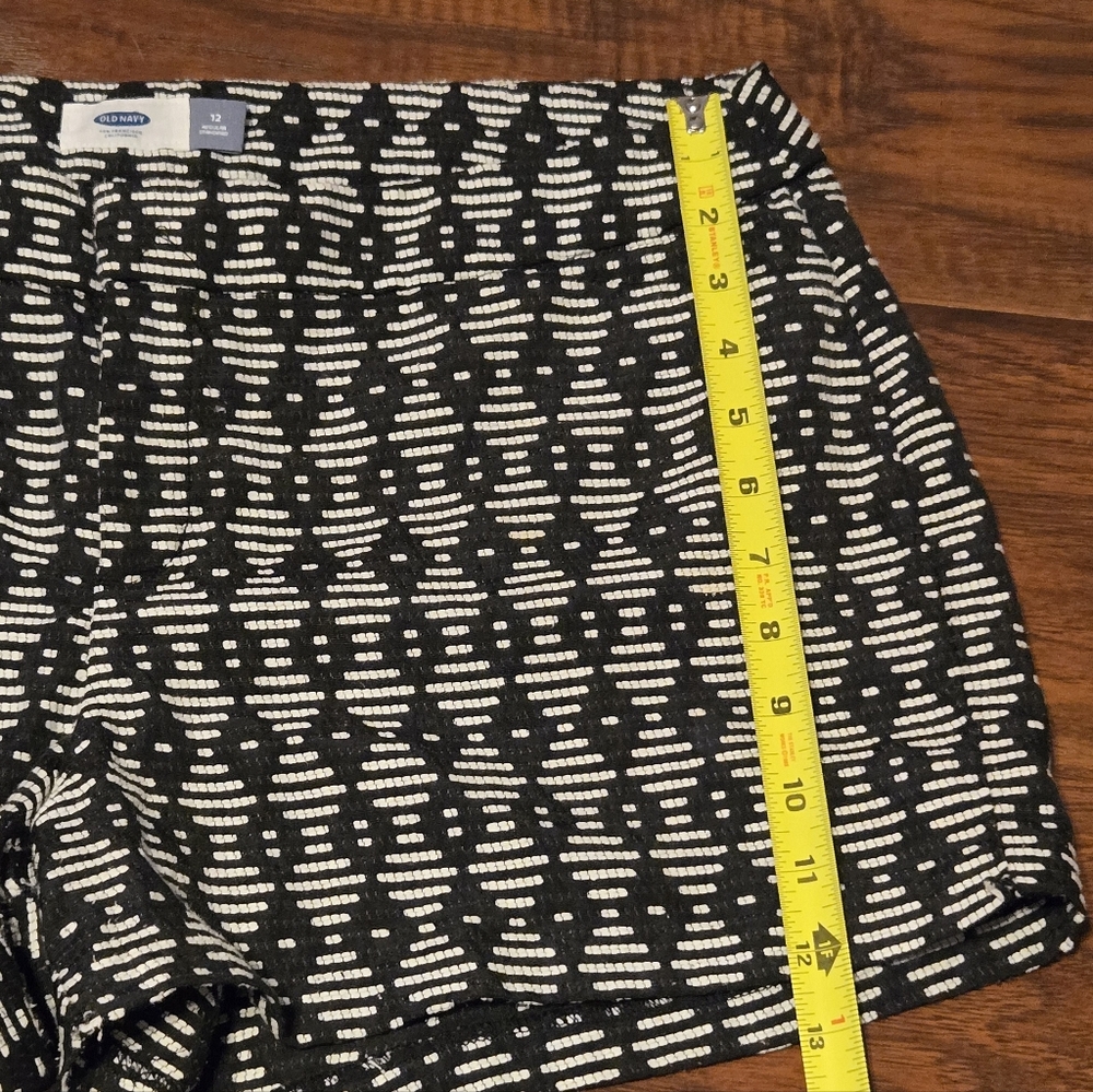 Old Navy Black/white Geo Print 12 - Picture 6 of 7